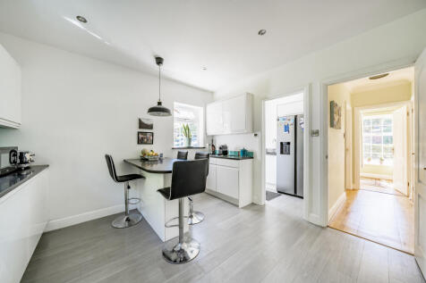 1318021-4-6862b9d...