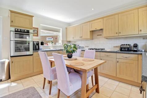 Glynde Close, 6-014.jpg