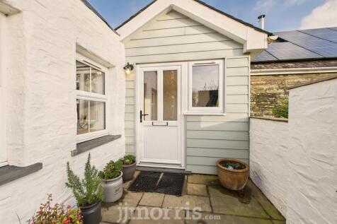 CAM05297G0-PR0131-STILL028.jpg