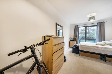 1384712-8-6928609...