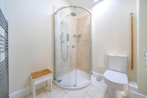 En-Suite Shower