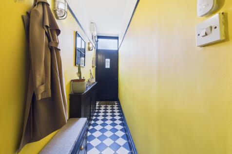 cam04914g0pr0361still003