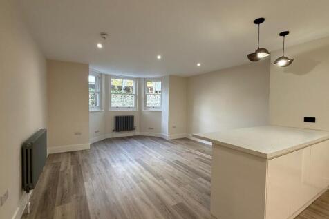 Open Plan Kitchen and Lounge