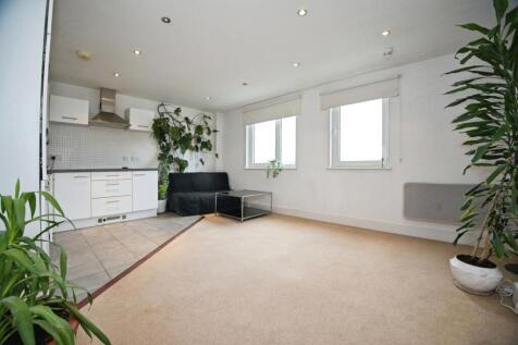 Living/Dining Area