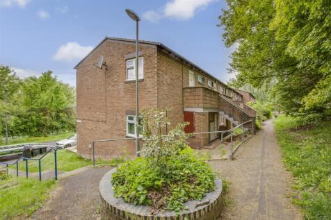 5 Malvern Close, HP13 5SA-12.jpg