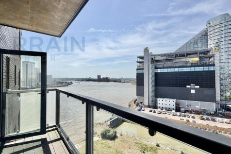 Meridian Walk, E14 (Two Bedrooms for sale near Can