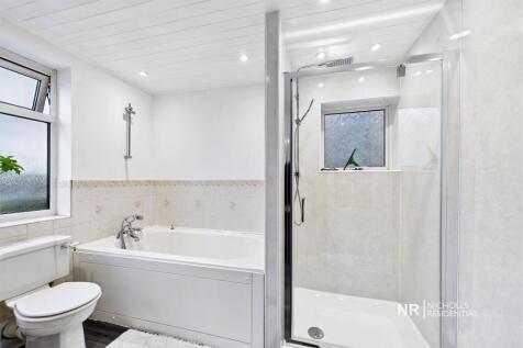 Bathroom Extra Photo