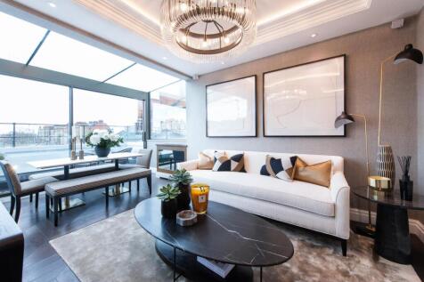 2 Bedroom Flat in W8 5PQ