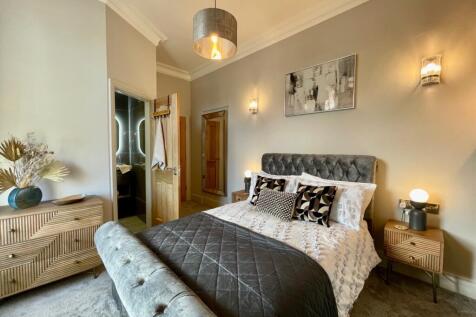 WOWZA!!!!! A LUXURY, HIGH END, BOUTIQUE 2 BEDROOM