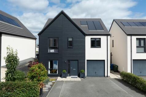 1-1, Maclachlan Place Stratton, Inverness, IV2 7BA