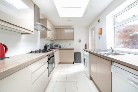7 Bedroom Terraced in NE2 3JT