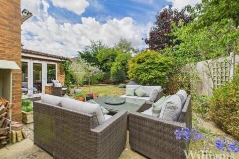 CAM04950G0-PR0108-STILL034 - Copy - Copy.jpg