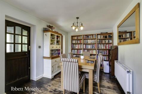 16 Breakfast Area.jpg