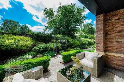 Private Patio