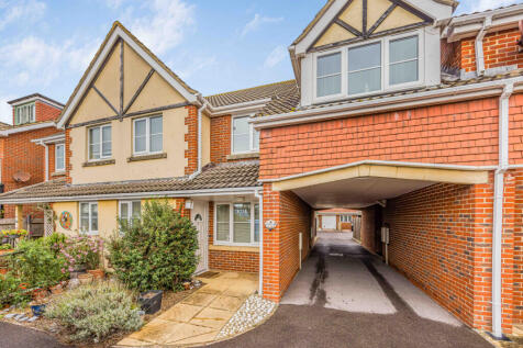 2 DOUBLE BEDROOM HOUSE
