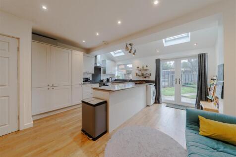 Family Room/Dining Kitchen