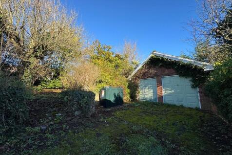 Detached Double Garage