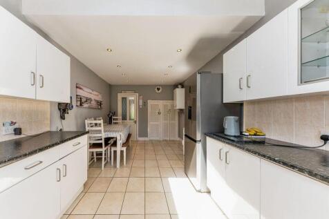 Kitchen 3