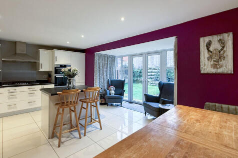 Kitchen/dining ro...