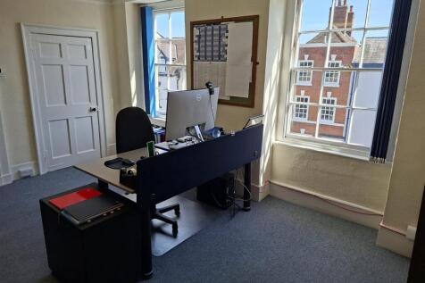 Office 1.jpg