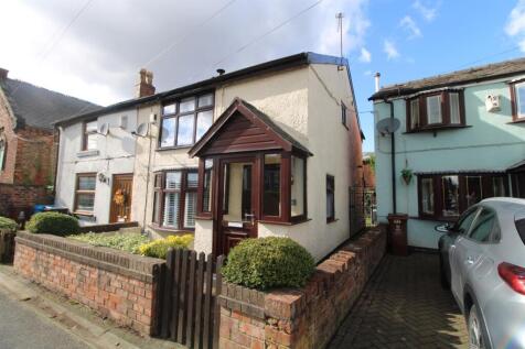 Mcdermott & Co., offer to the rental market this two bedroom traditional cottage property with traditional features throughout, the property is set in the very popular woodhouses village and very conv