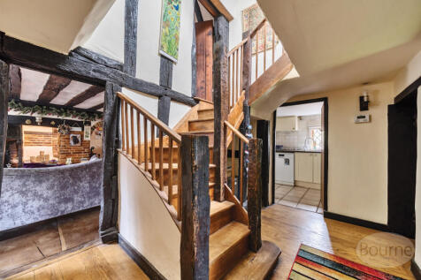 cfb12301-be83-4e6...