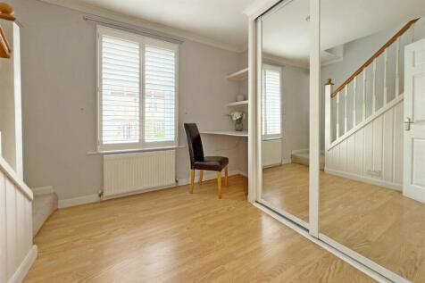 Dressing Room/Home Office