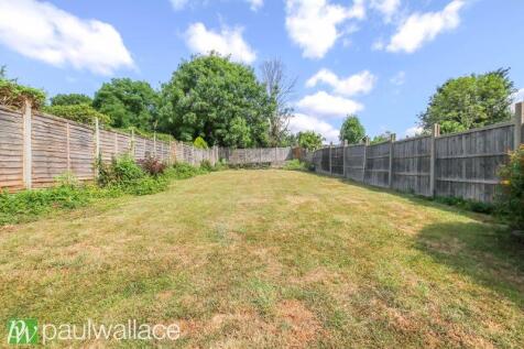 150&#39; Rear Garden