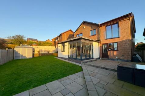 Garden 3 Photo, Clockhouse Grove, Burnley, 5 Bedro