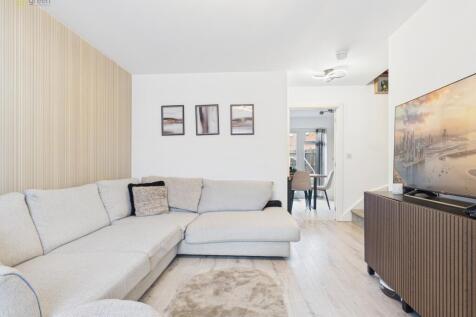 cam01332g0pr0628still004