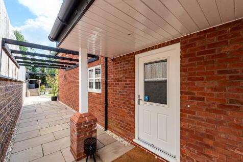 5a Ormes Lane-May25-rear7.jpg