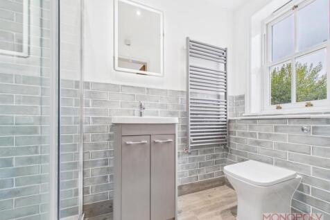 Bedroom Two En-suite