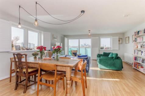 Reception & Dining Area