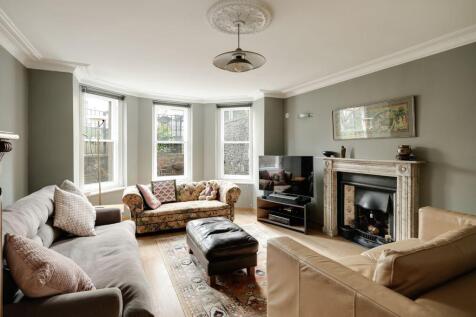 6 bed, 3 bath Semi-Detached in Bristol - Photo 10