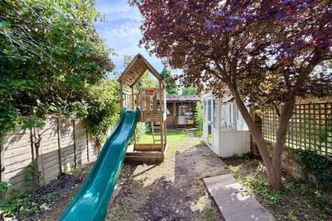 11 Coton Crescent-7.jpg