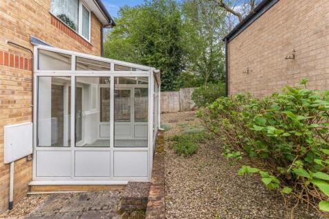 47 Rosedale Avenue, Banbury-13.jpg