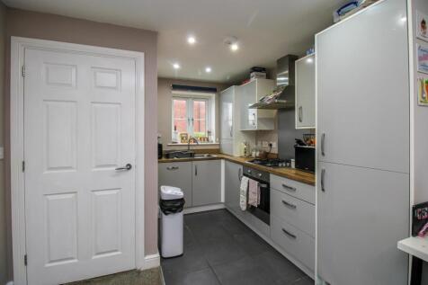 OPEN PLAN LOUNGE KITCHEN DINER