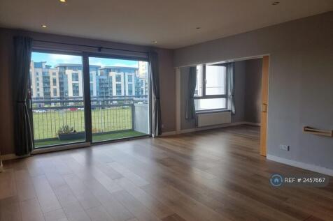 Lounge / Dining Room