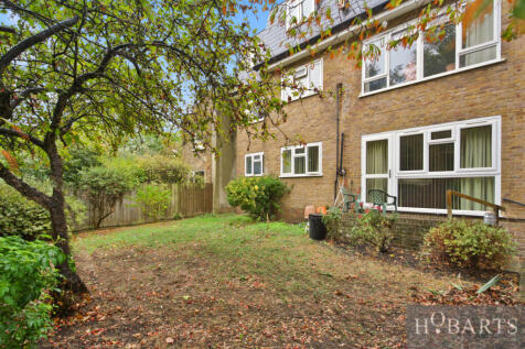One Bedroom ground Floor Purpose Built Flat for