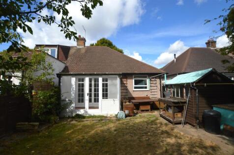 32 The Ridge rear.JPG