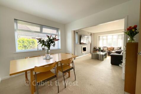Dining Room *