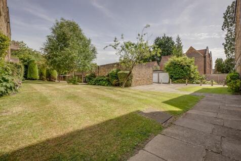 4 Jason House, Cressex Road, HP12 4TT-10.jpg