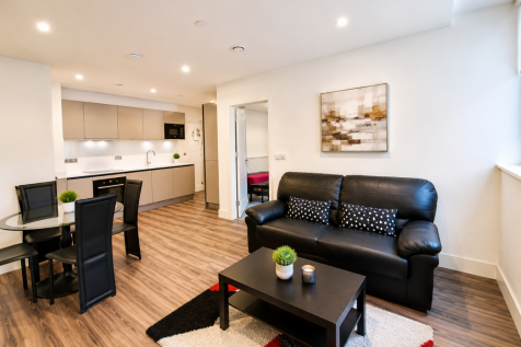 Enjoy city-centre living in this fully furnished one-bedroom apartment at The Lightwell, located in Birmingham's B3 district. Well placed for the city's business, retail, dining and transport hubs, th