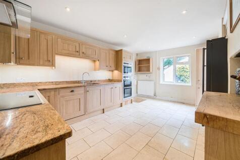 Castle Mound, 15 High Street, Lois Weedon