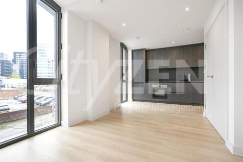 Discover this beautifully designed one-bedroom apartment in Waterhouse Gardens, located just a 10-minute walk from Manchester city centre. This spacious, contemporary home features an open-plan layout