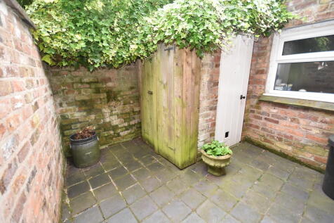 Rear Courtyard Ga...