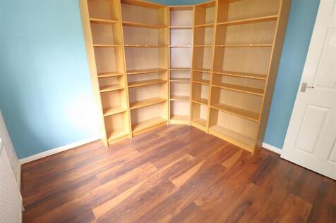 Office / Bedroom 15'1 x 9'5