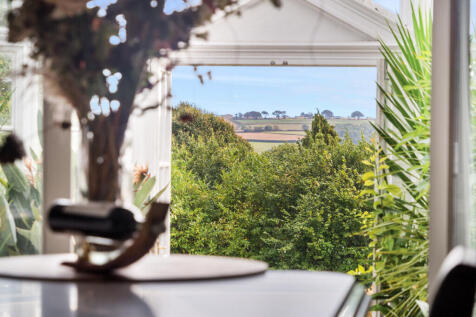 1344036-76-68c2838fed279-ARW