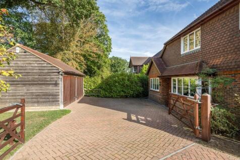 9 Wintons Close-28.jpg
