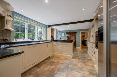 Spindlecroft WEB PH-56.jpg